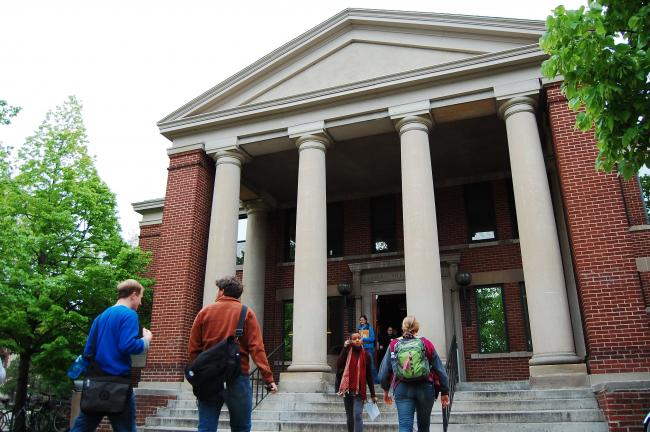 college budget - Getting a College Degree for Free